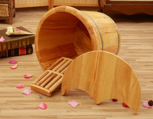 國外美女木工制作圓形木盆過程 國外美女木工制作圓形木盆過程